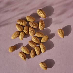 The best sugar-free and low sugar almond milks - Almonds