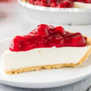 8 Lowest Sugar Cheesecakes at Cheesecake Factory - Strawberry Cheesecake