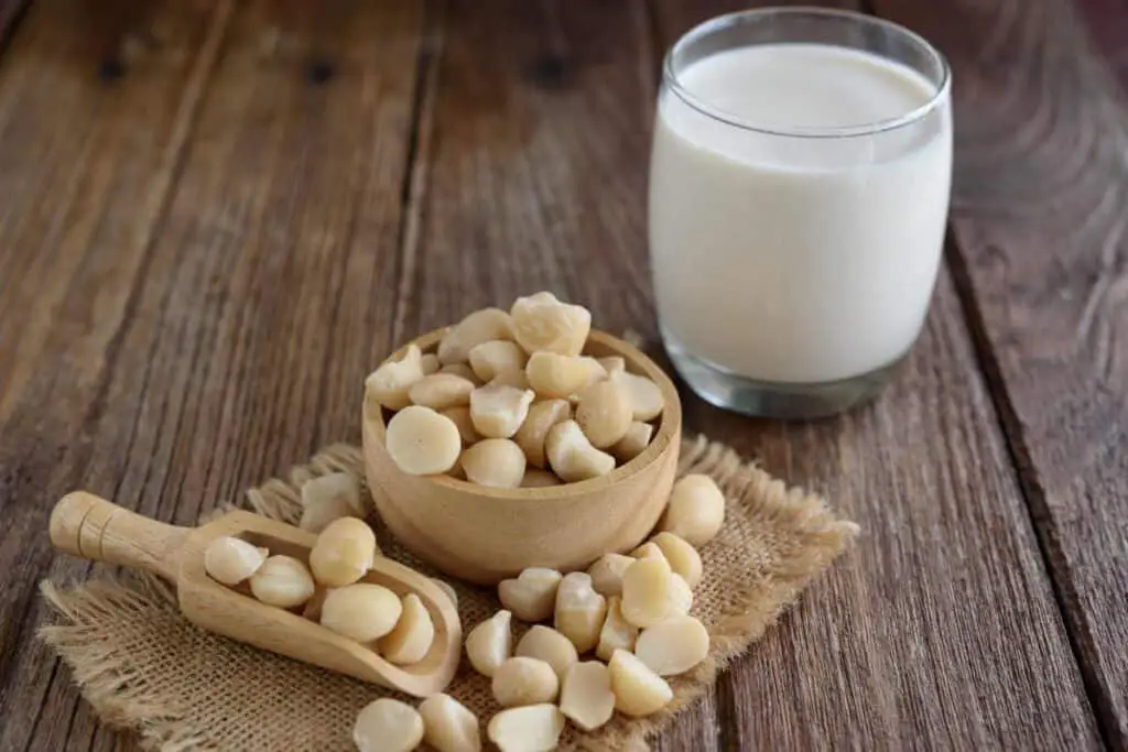 9 Macadamia Milks Ranked For Sugar Content